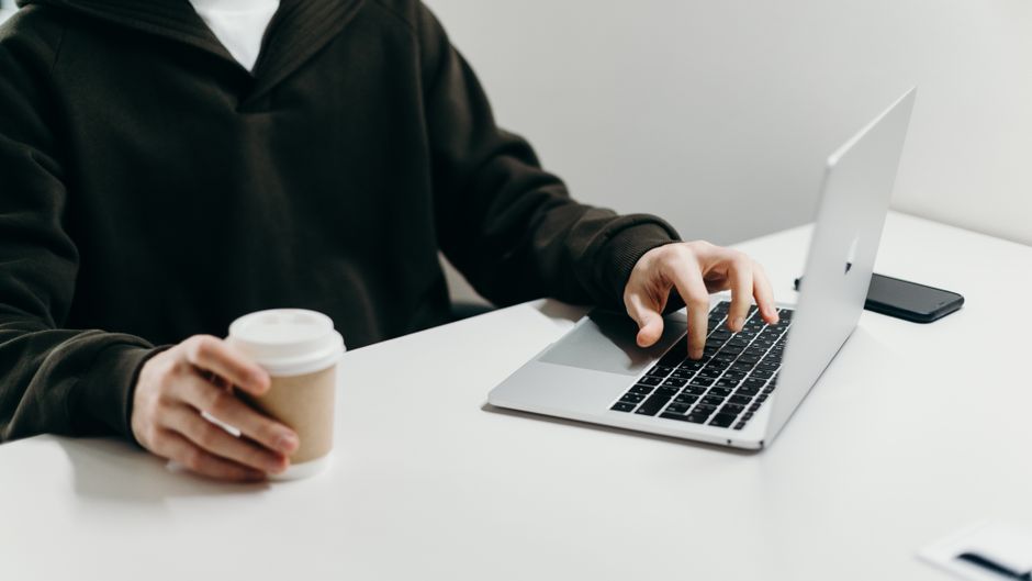 Meta AI sur Mac : 5 outils freelance à automatiser en 2026